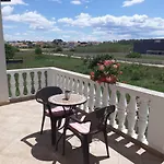Apartman Lea & Eva 150 Meters From The Sandy - By Ta Leut Agency Privlaka