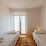 Lea & Eva 150 Meters From The Sandy - By Ta Leut Agency Privlaka