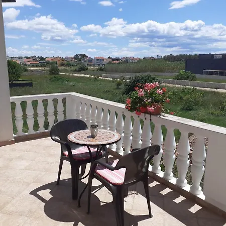 Apartment Lea & Eva 150 Meters From The Sandy - By Ta Leut Agency Privlaka (Zadar)