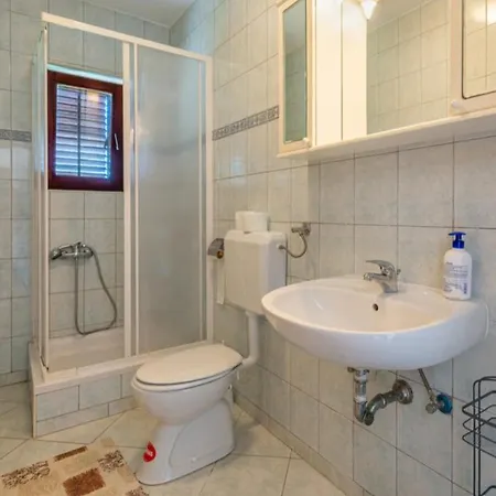 Lea & Eva 150 Meters From The Sandy - By Ta Leut Agency