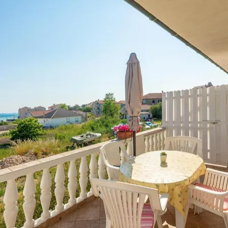 Lea & Eva 150 Meters From The Sandy - By Ta Leut Agency *
