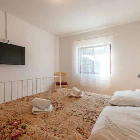 Apartman Lea & Eva 150 Meters From The Sandy - By Ta Leut Agency Privlaka