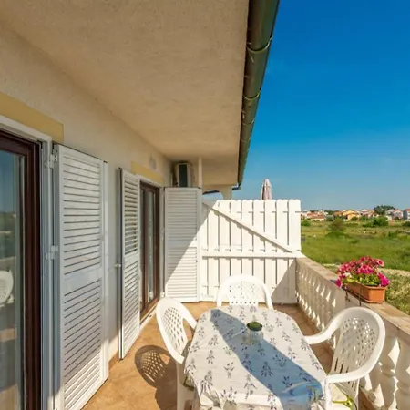 Lea & Eva 150 Meters From The Sandy - By Ta Leut Agency * Privlaka (Zadar)