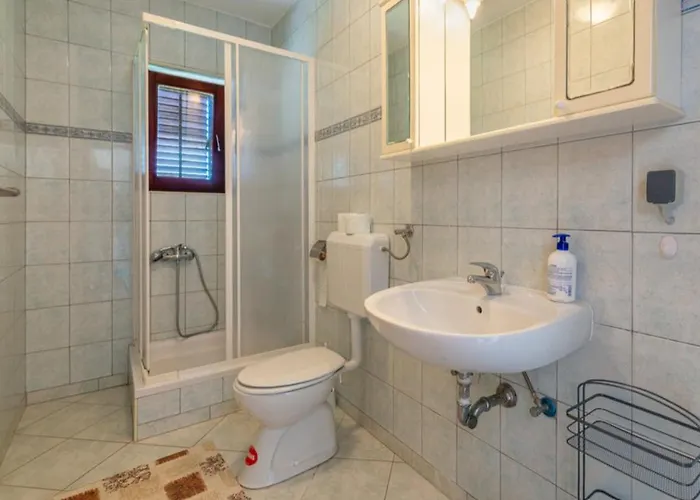 Lea & Eva 150 Meters From The Sandy - By Ta Leut Agency